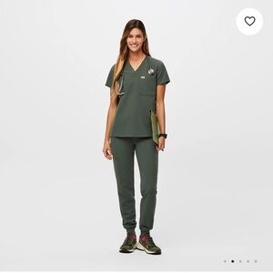 FIGS Moss Green Scrub Set